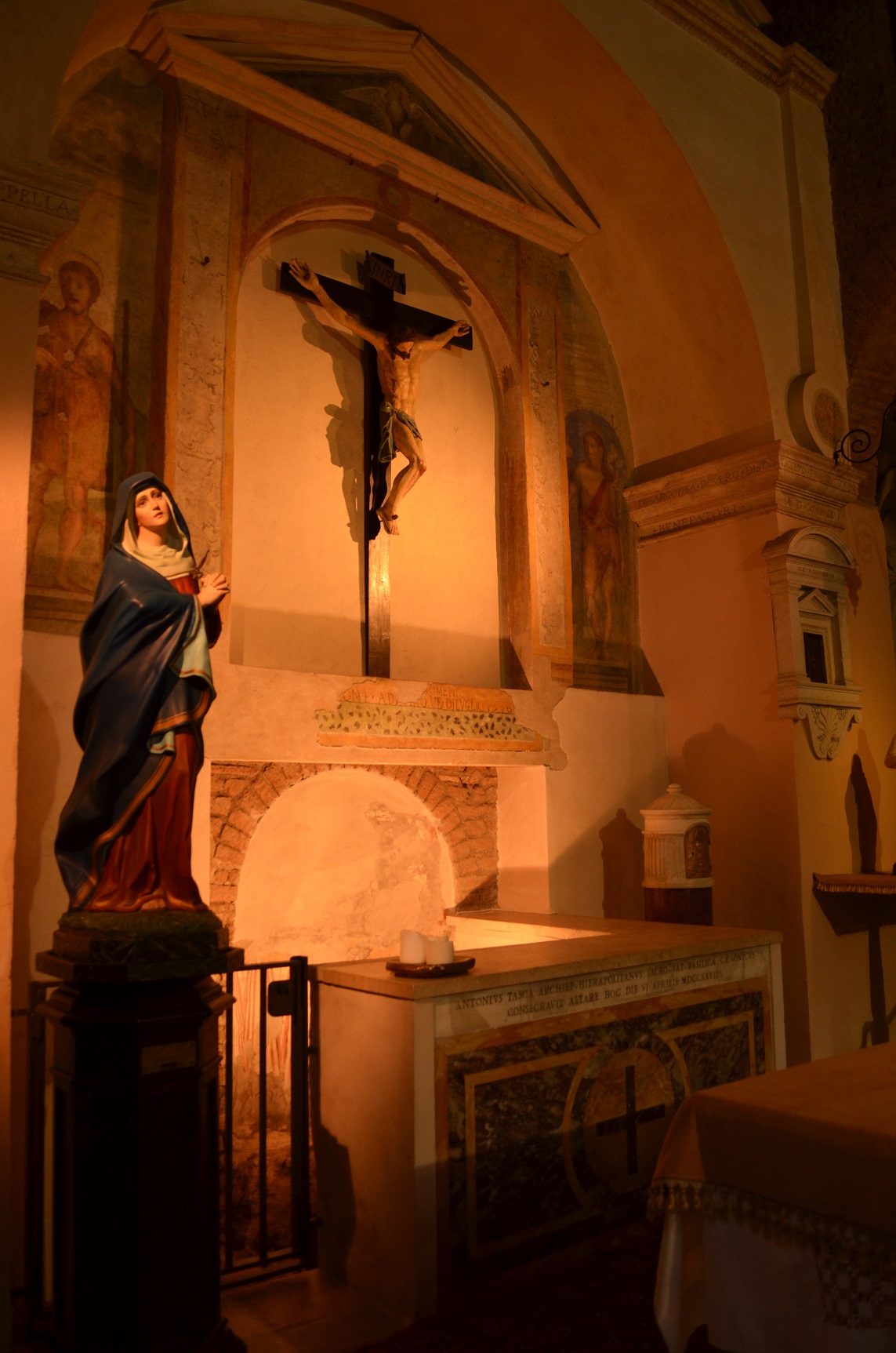 Church of San Lazzaro (5).JPG